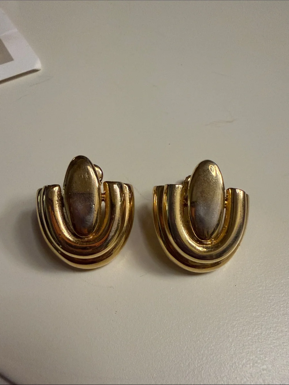 Vintage Napier Gold Tone Screw Back Clip On Statement Earrings
